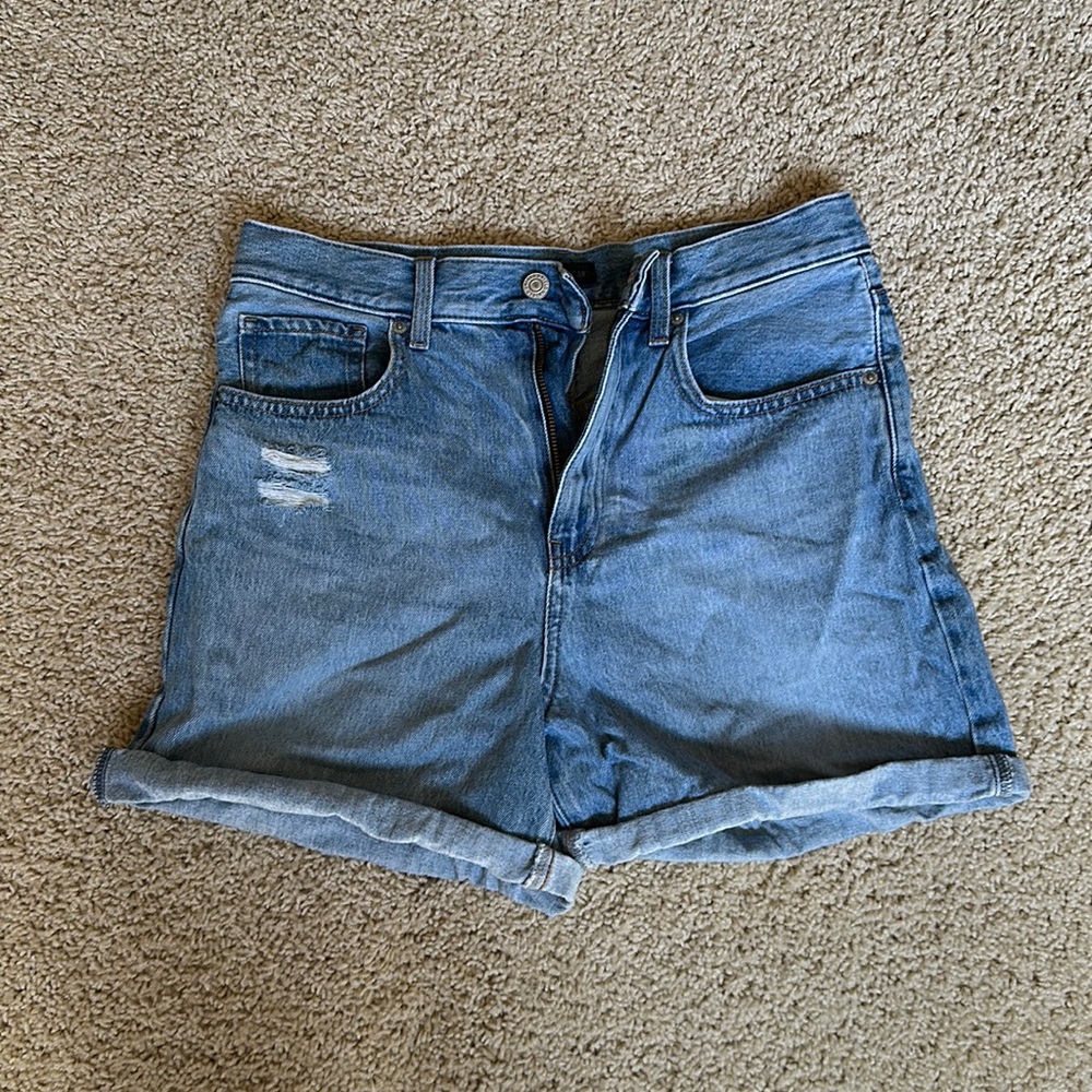 High rise uniqlo denim shorts size 2